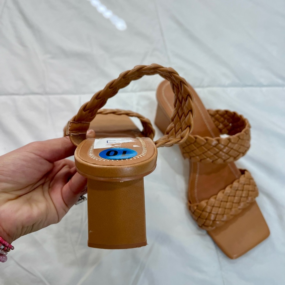 Womens Tan Braided Strappy Square Open Toe Slip On Chunky Heeled Sandals Size 10 - Picture 11 of 12